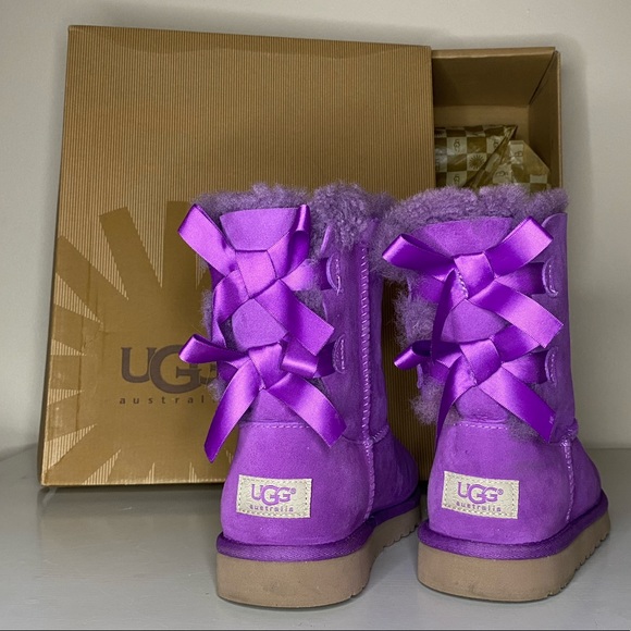 π NEW Purple Uggs with Bow Detail π - Picture 1 of 6